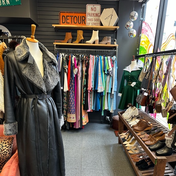 ❤️DNB Shop!❤️ - Picture 4 of 11